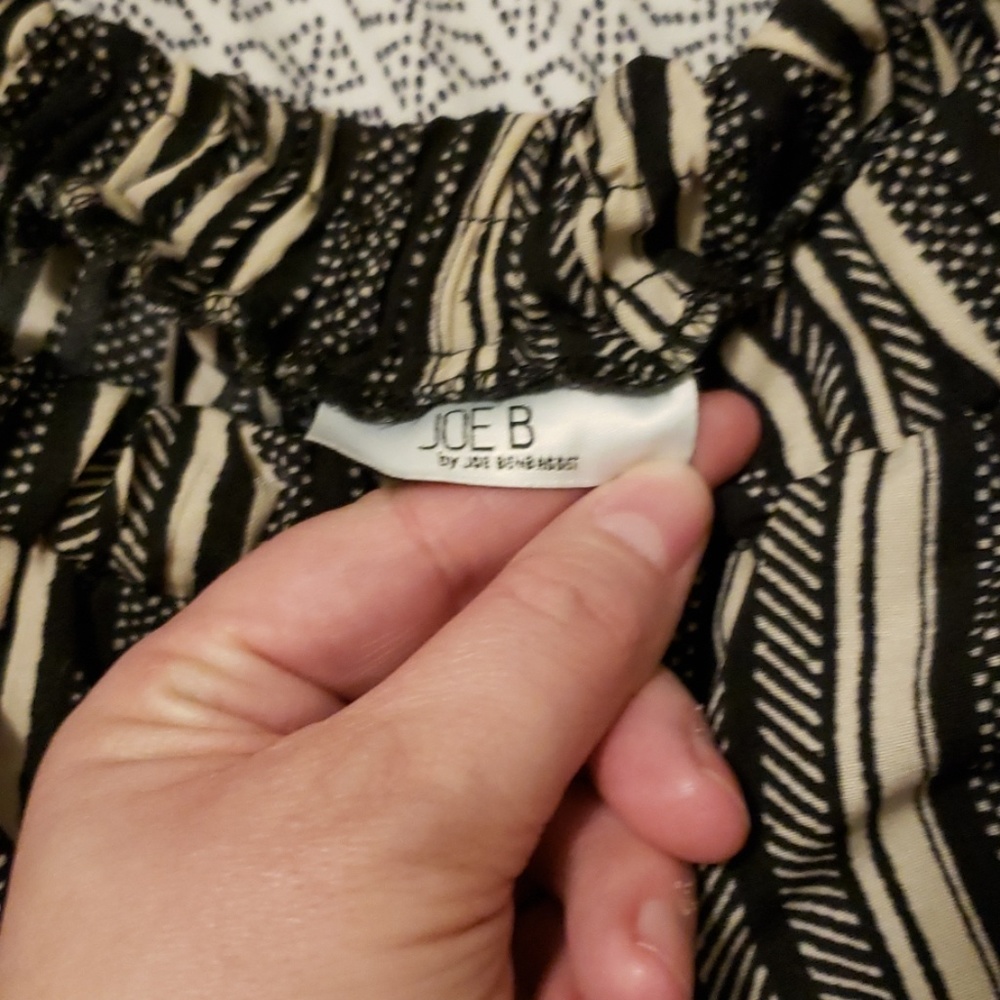 Capris - Picture 3 of 3